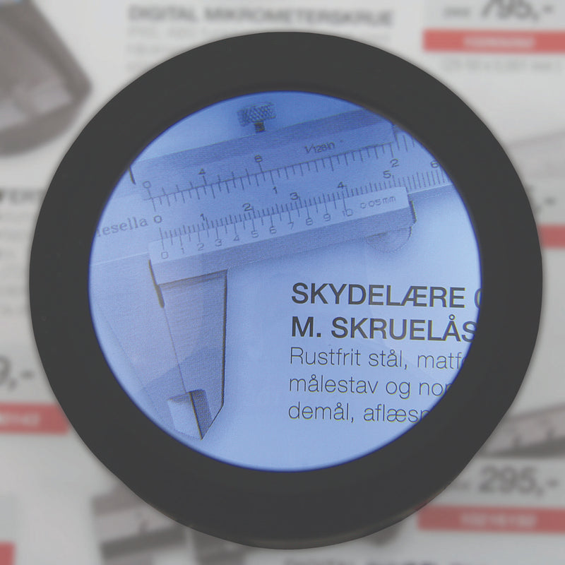 DIESELLA Standlup 3,5X forstørrelse Ø70 mm glaslinse og 3xLEDs