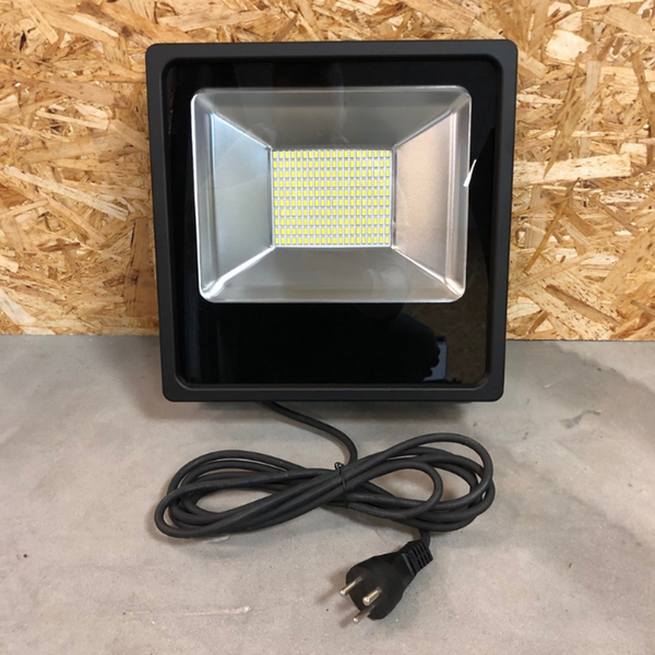 Toolster LED projektør 100W Flood light 9000 LM  4K 3m kabel